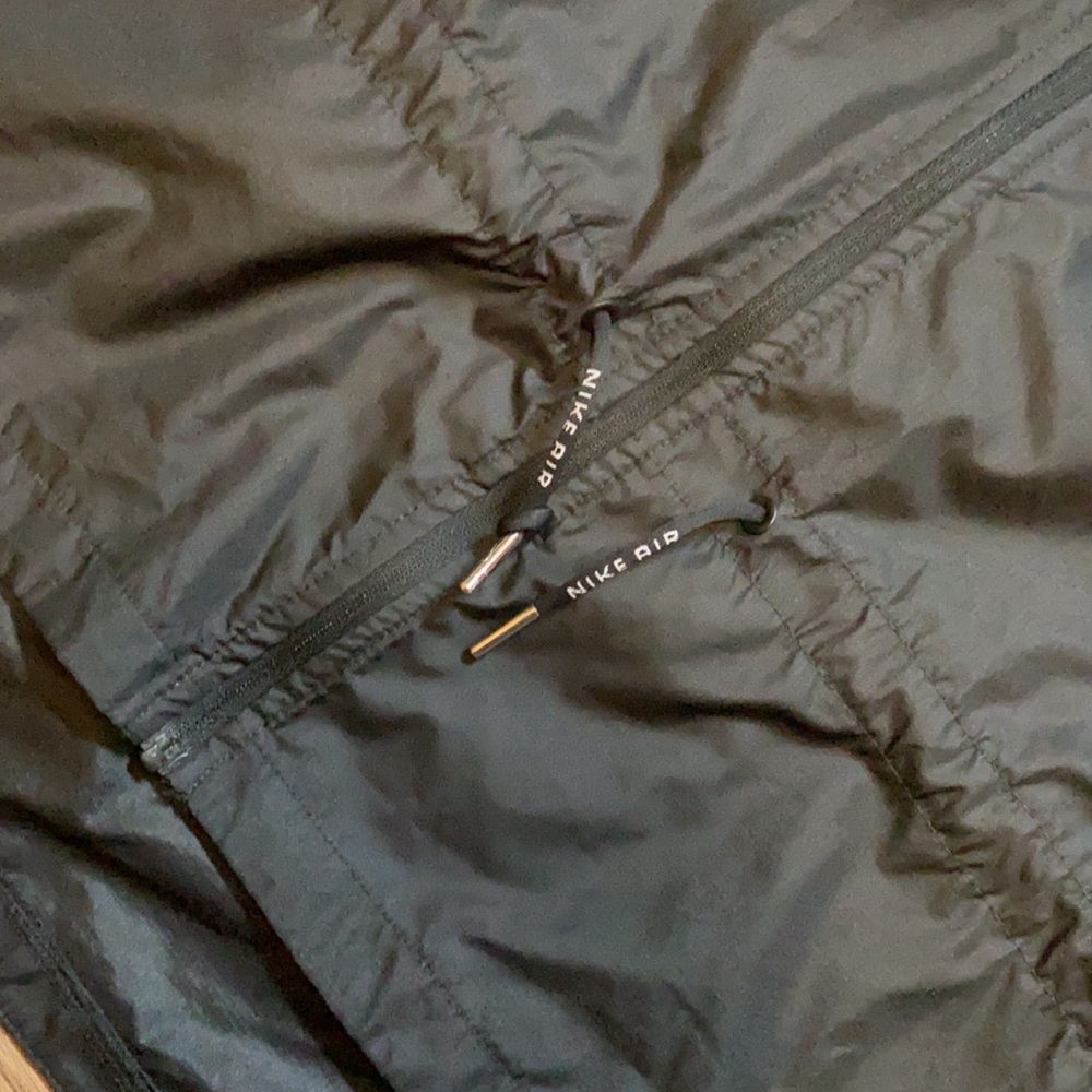 Nike air windbreaker zip up - Picture 3 of 8